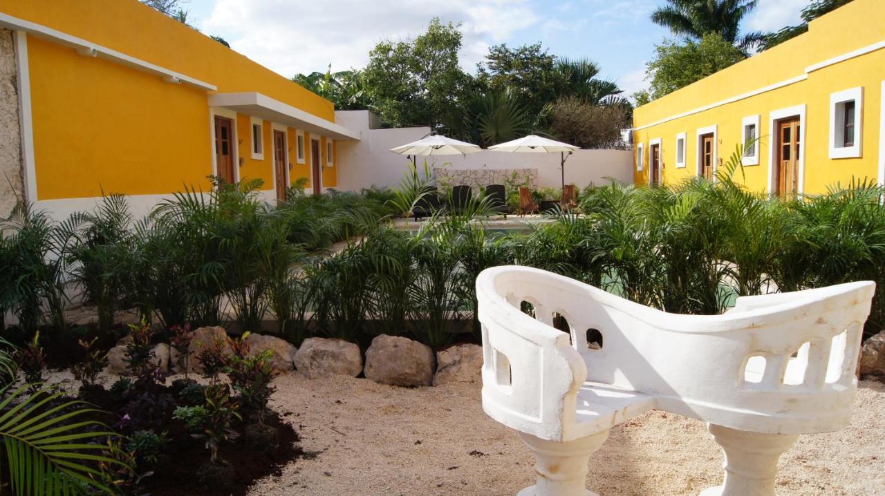 Hotel Unknown Merida Exterior photo